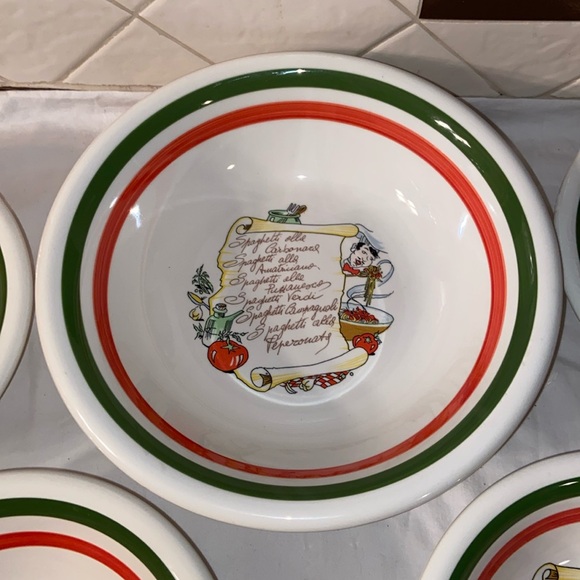 Vintage Italian Pasta Serving spaghetti bowl and 4 pasta bowls set of 5 pieces - Picture 2 of 14